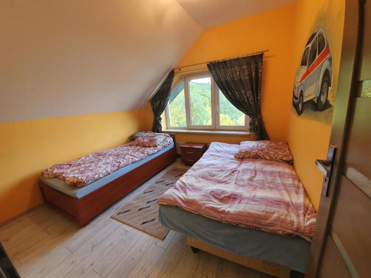 Dom Nad Jeziorem Roznowskim Tegoborze Bagian luar foto